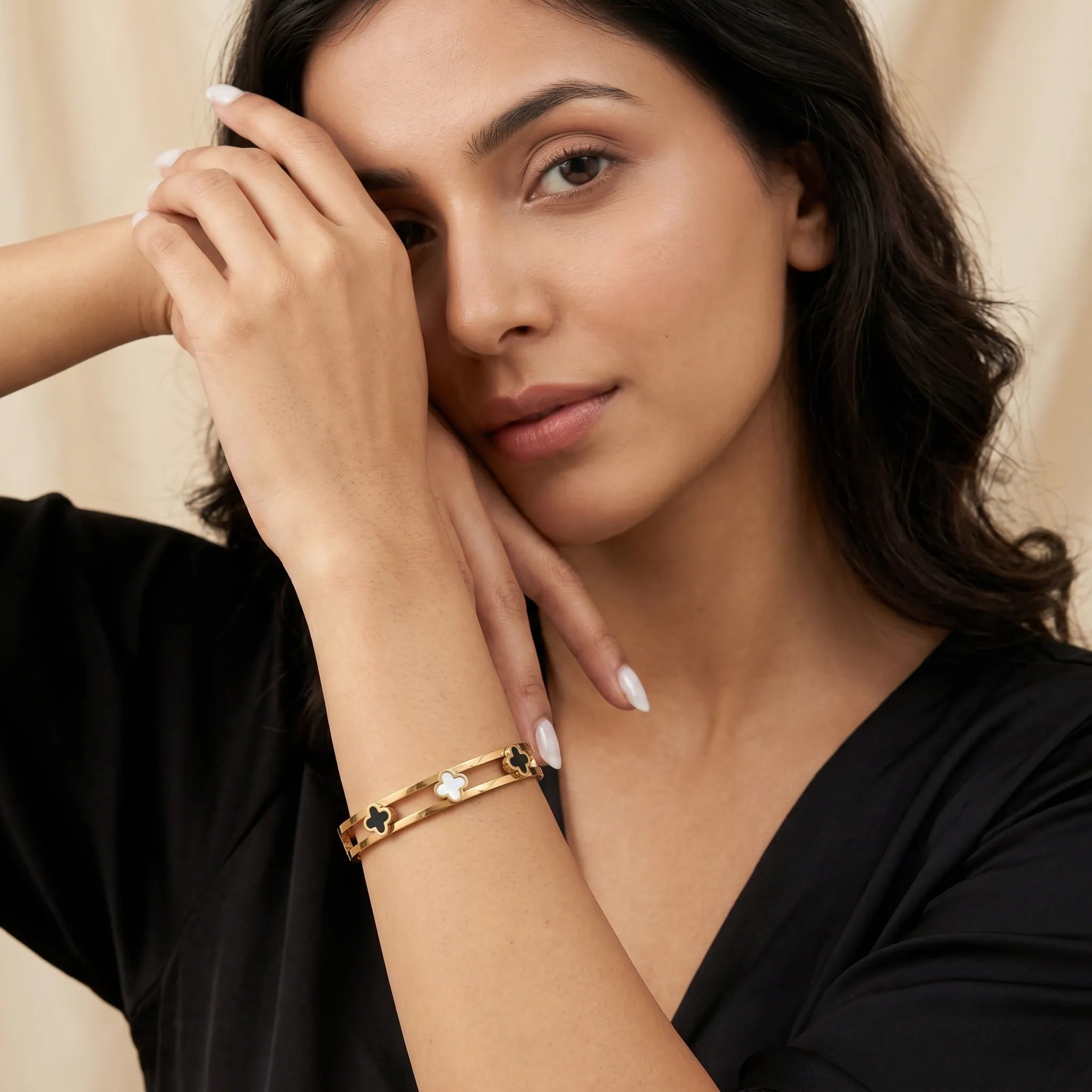 Monochrome Clover Cuff – 18K Gold Plated