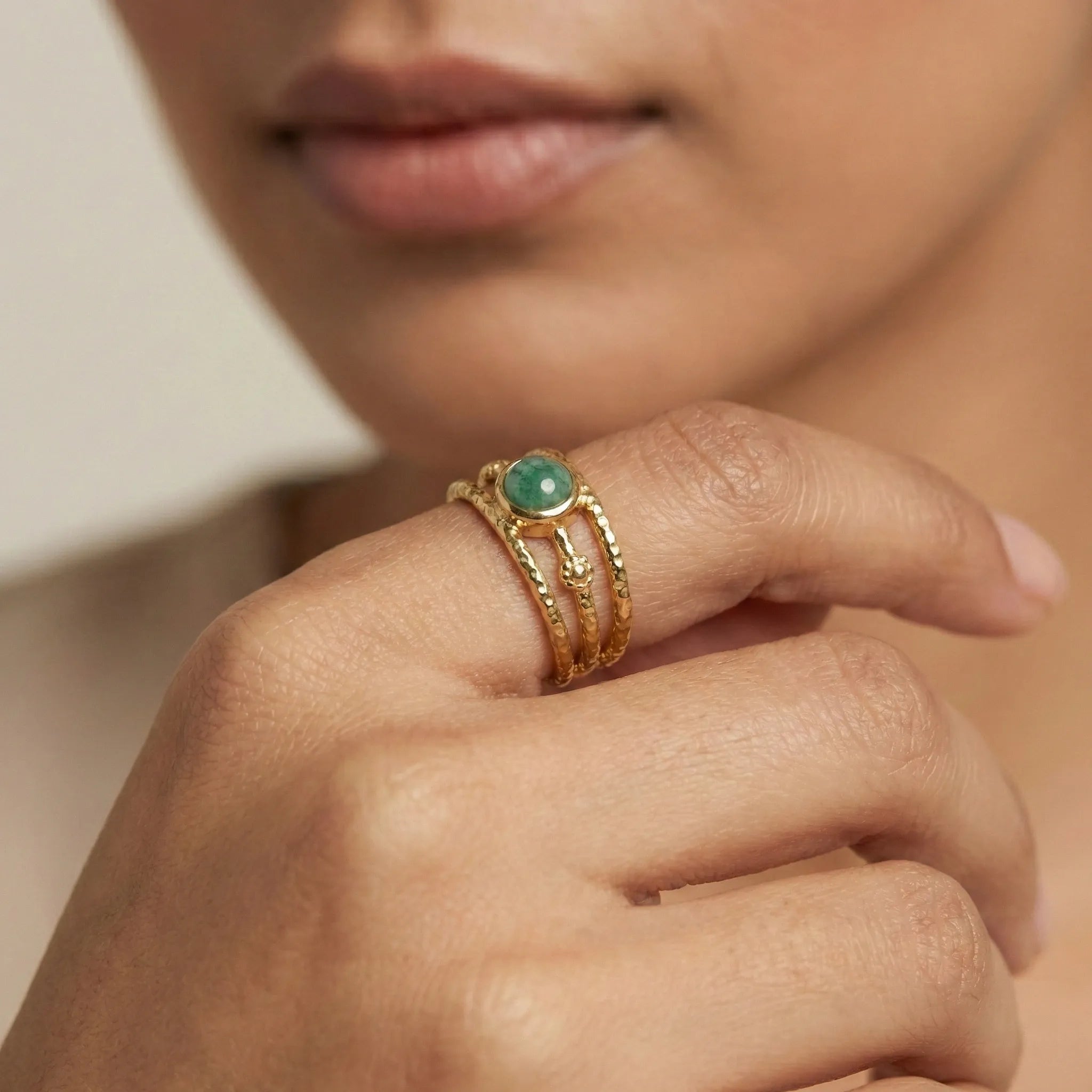 Vintage Green Stone Ring – 18K Gold Plated