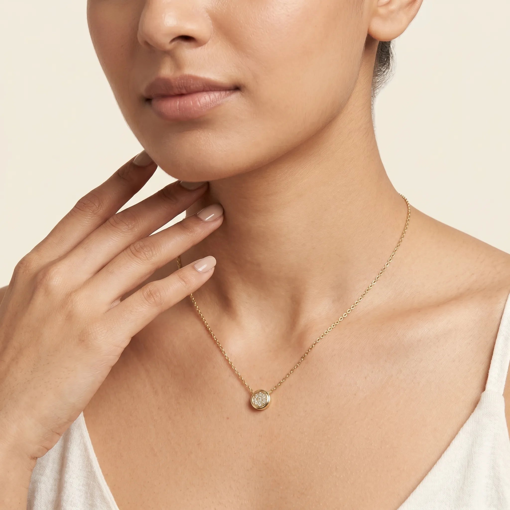 Aura Solitaire Necklace – 18K Gold Plated