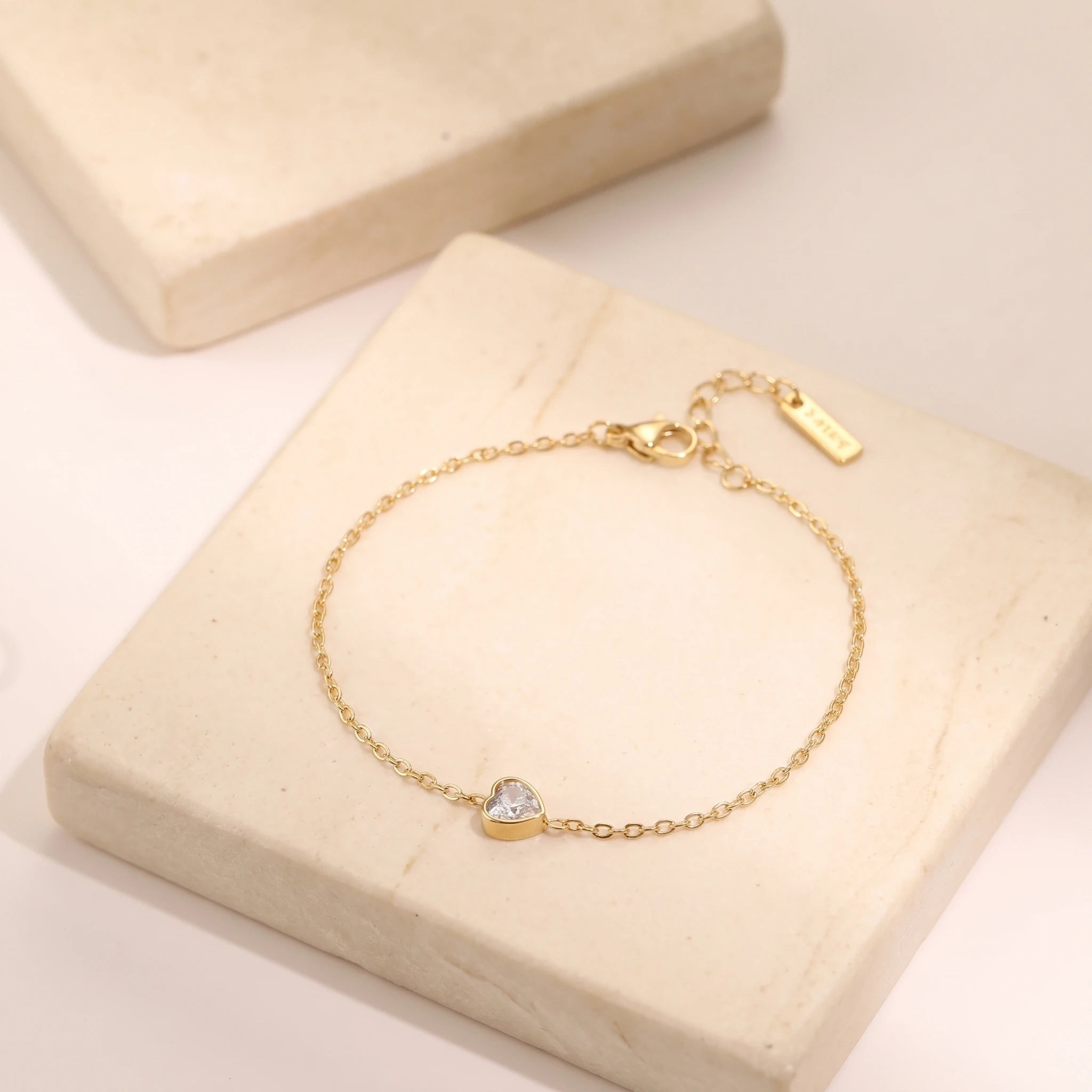 Teardrop Crystal Dainty Chain Bracelet – 18K PVD Gold Plated