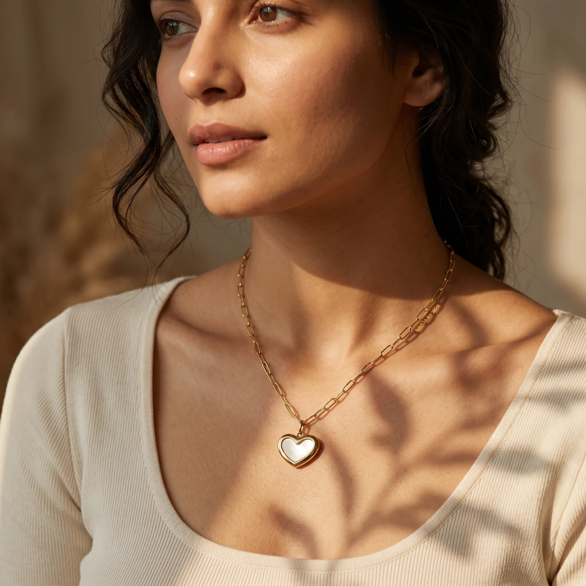 White Shell Heart Pendant Necklace – 18K PVD Gold Plated