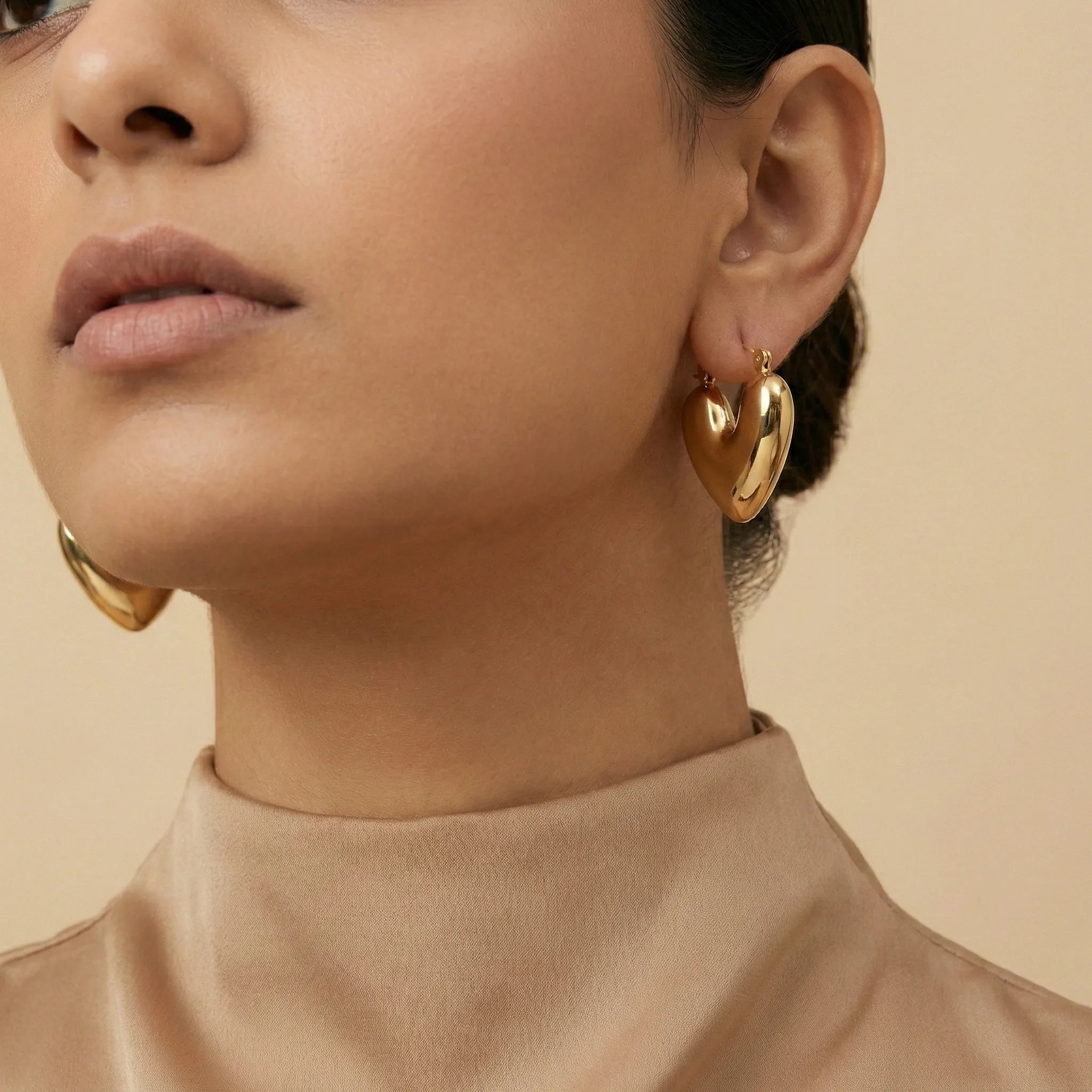 Amour Puffy Heart Hoops – 18K Gold Plated