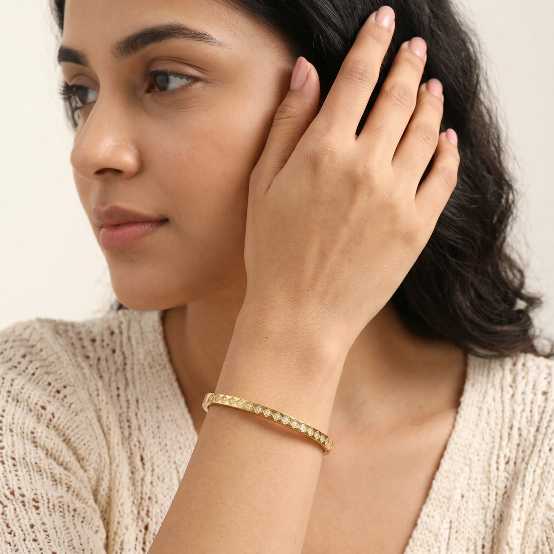 Diamond Lattice Crystal Bangle Bracelet – 18K PVD Gold Plated
