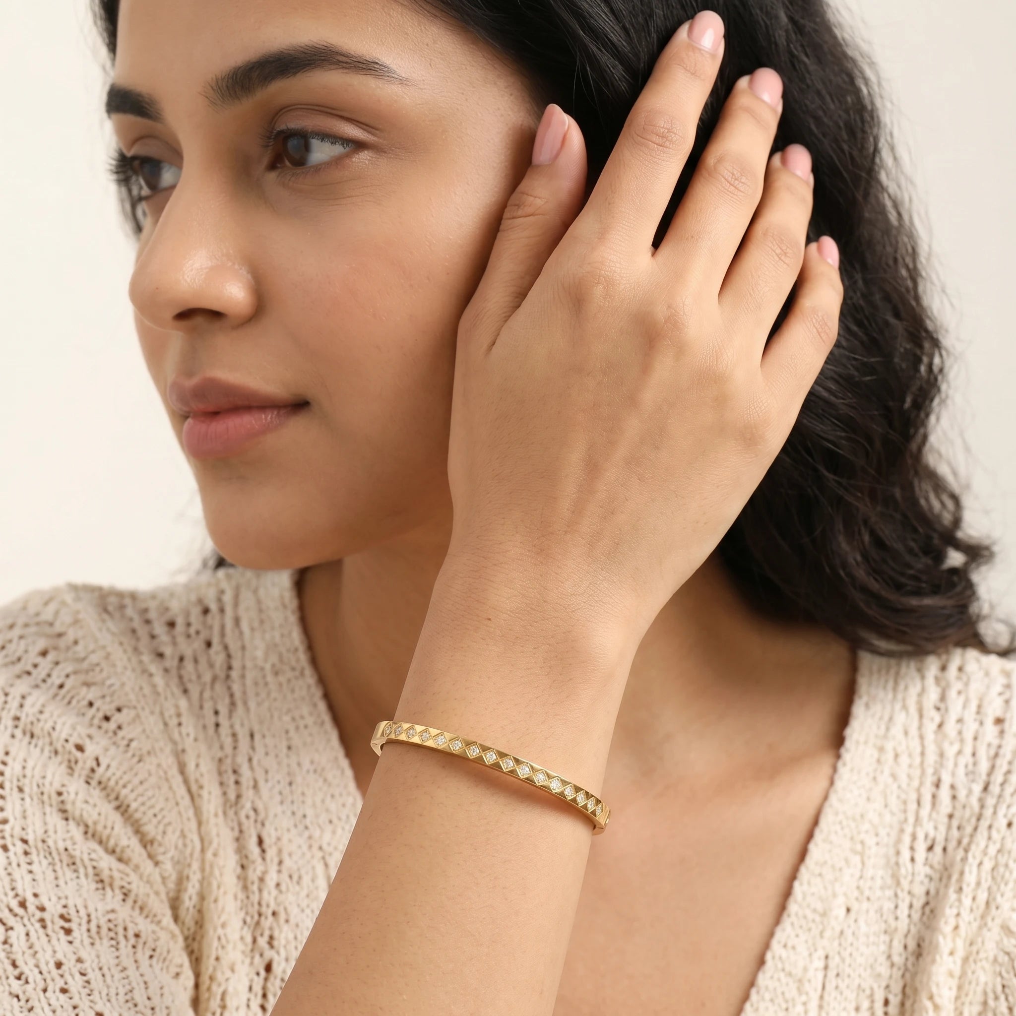 Diamond Lattice Crystal Bangle Bracelet – 18K PVD Gold Plated