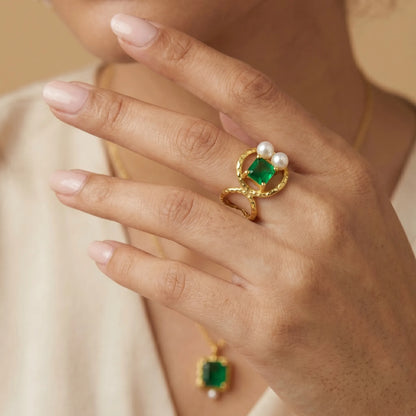 Emerald &amp; Pearl Open Ring – 18K Gold Plated