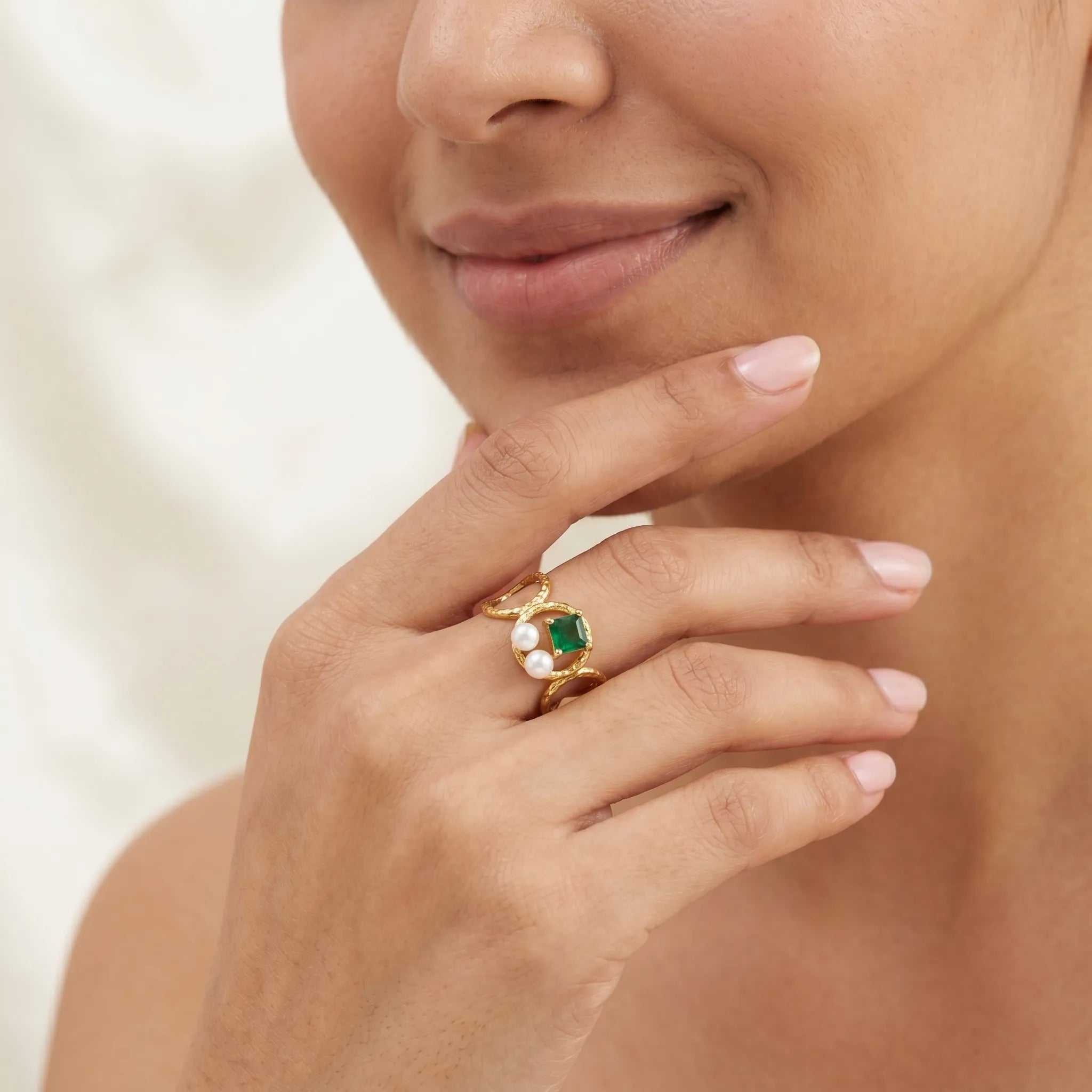 Emerald &amp; Pearl Open Ring – 18K Gold Plated