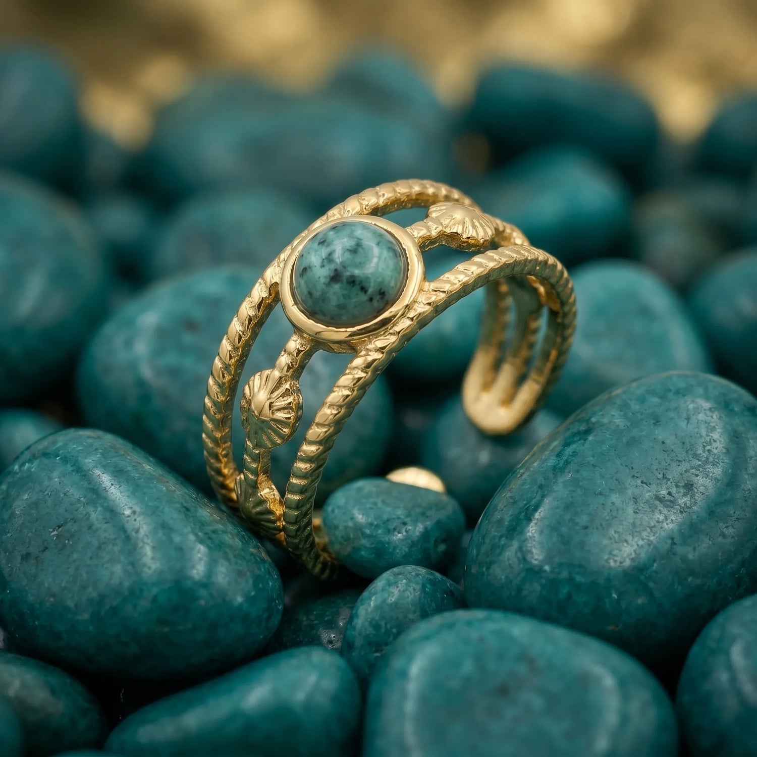 Vintage Green Stone Ring – 18K Gold Plated
