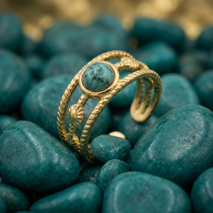 Vintage Green Stone Ring – 18K Gold Plated