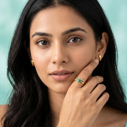 Vintage Green Stone Ring – 18K Gold Plated