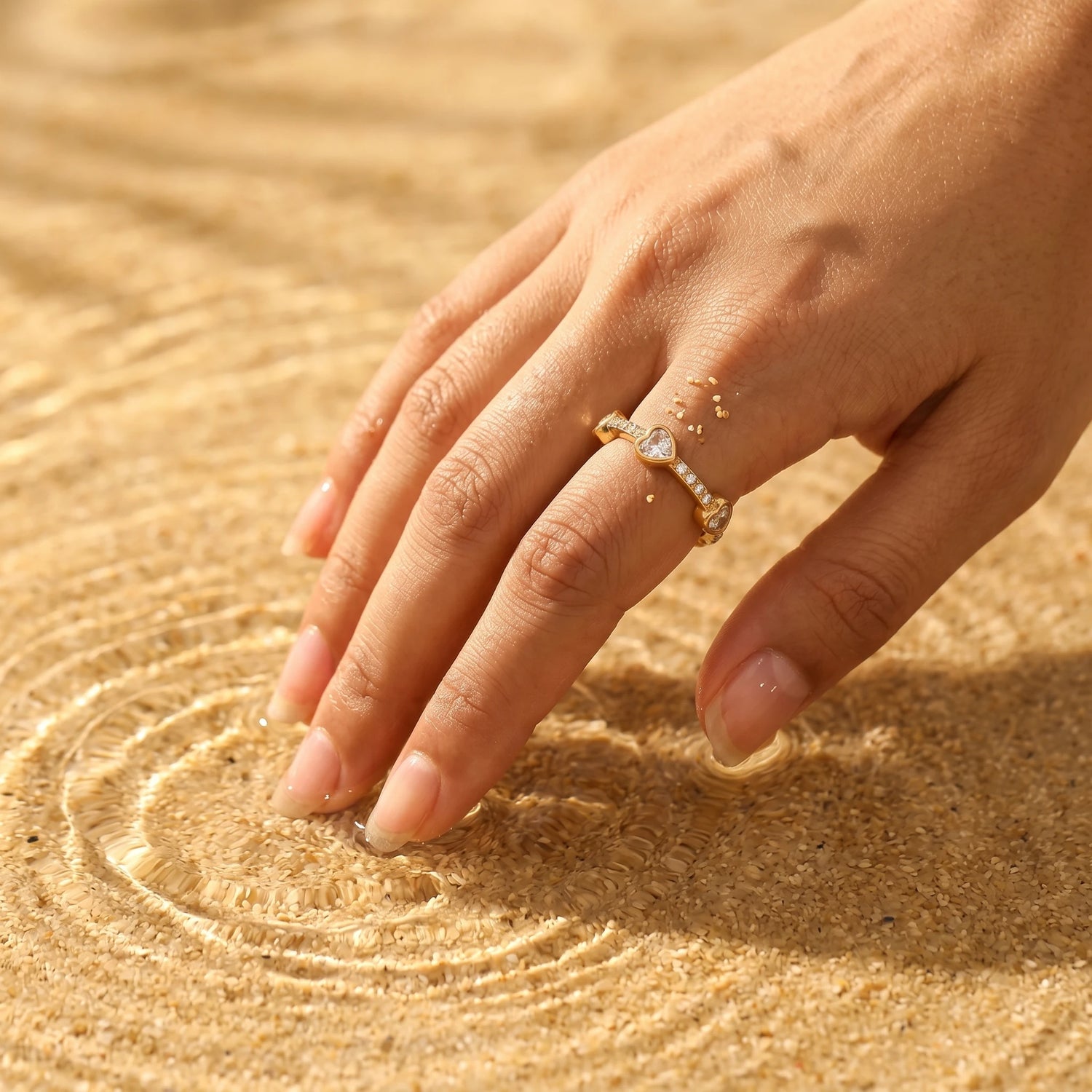 Heart Crystal Eternity Adjustable Ring – 18K PVD Gold Plated