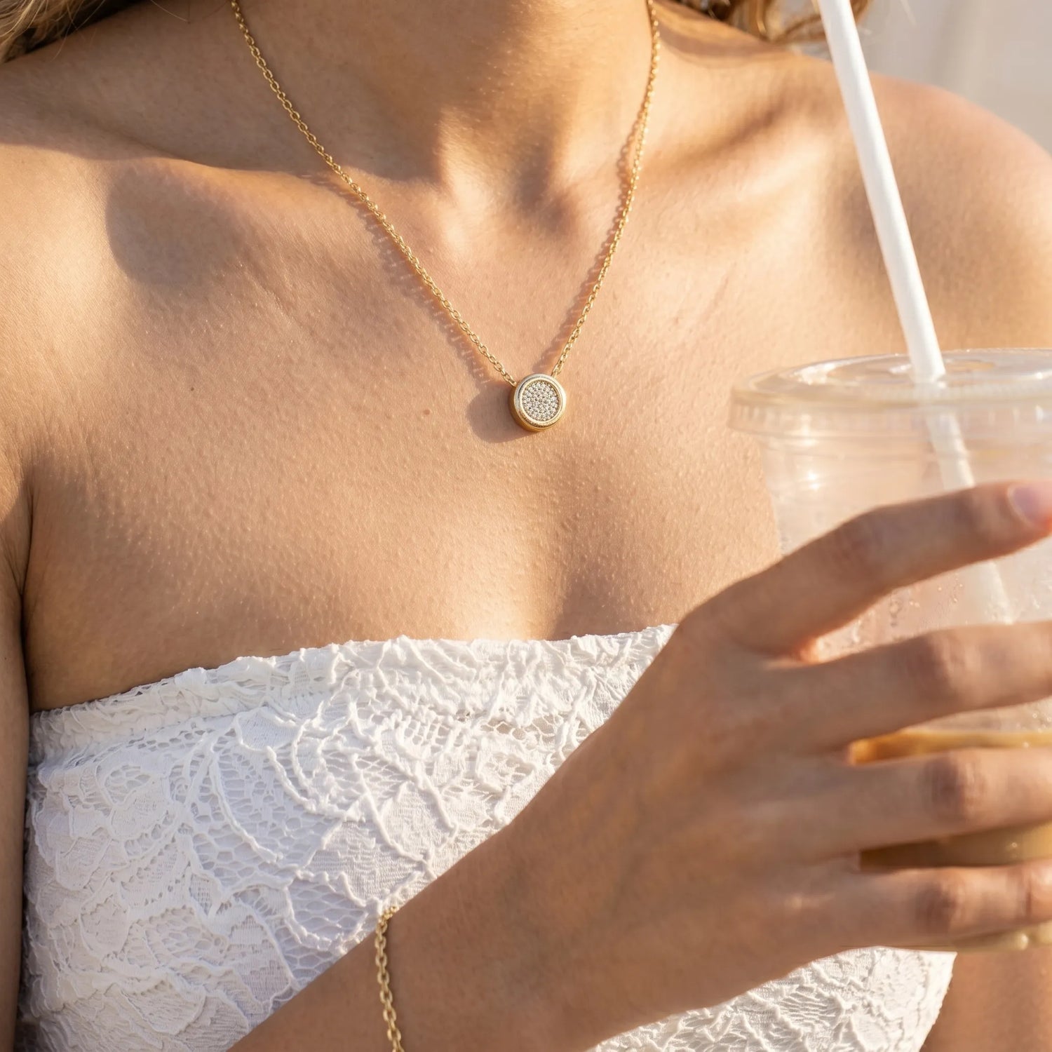 Aura Solitaire Necklace – 18K Gold Plated