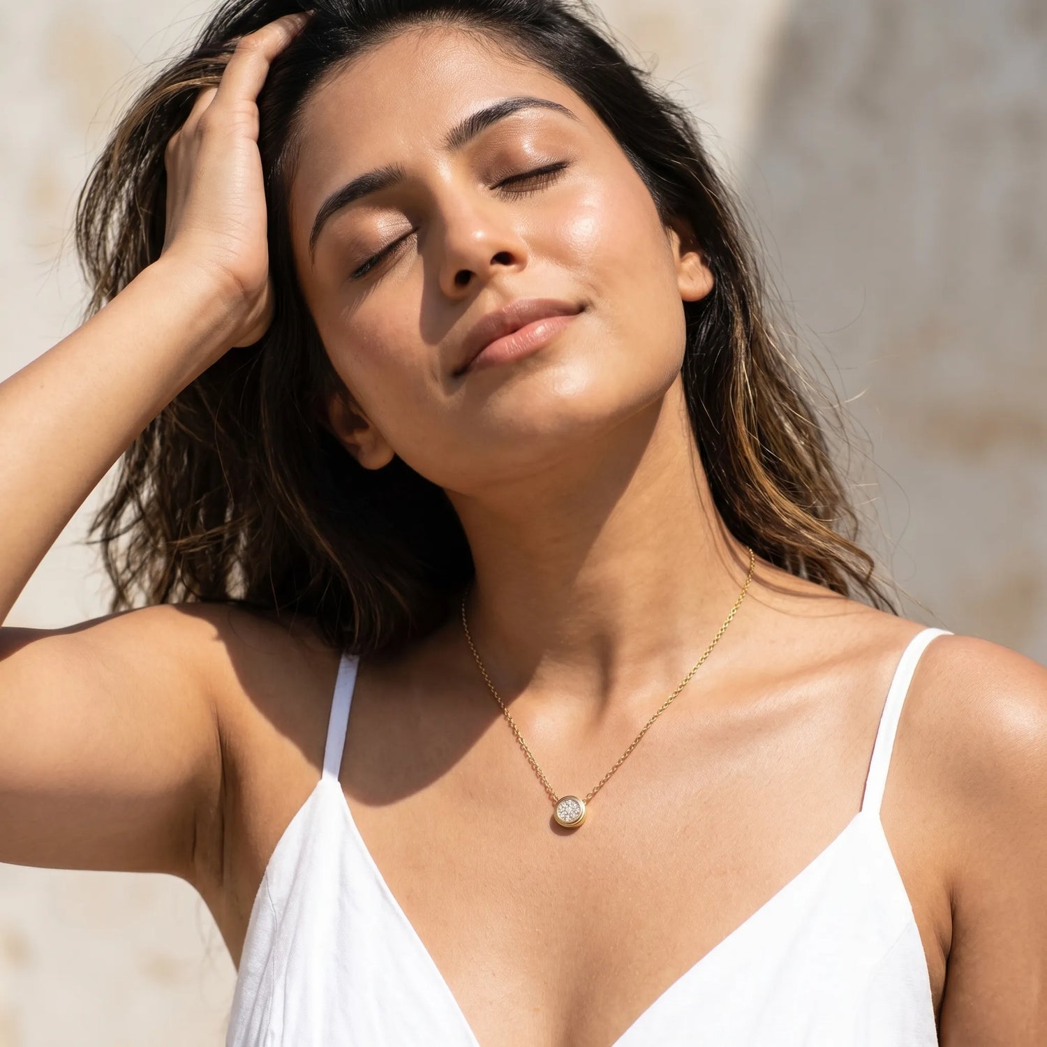 Aura Solitaire Necklace – 18K Gold Plated