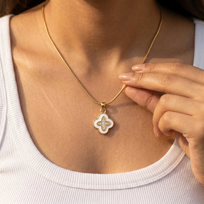 Ivory Bloom Clover Necklace – 18K Gold Plated