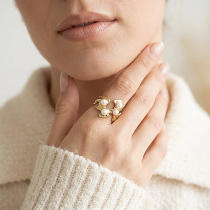 Molten Pearl Statement Ring – 18K Gold Plated