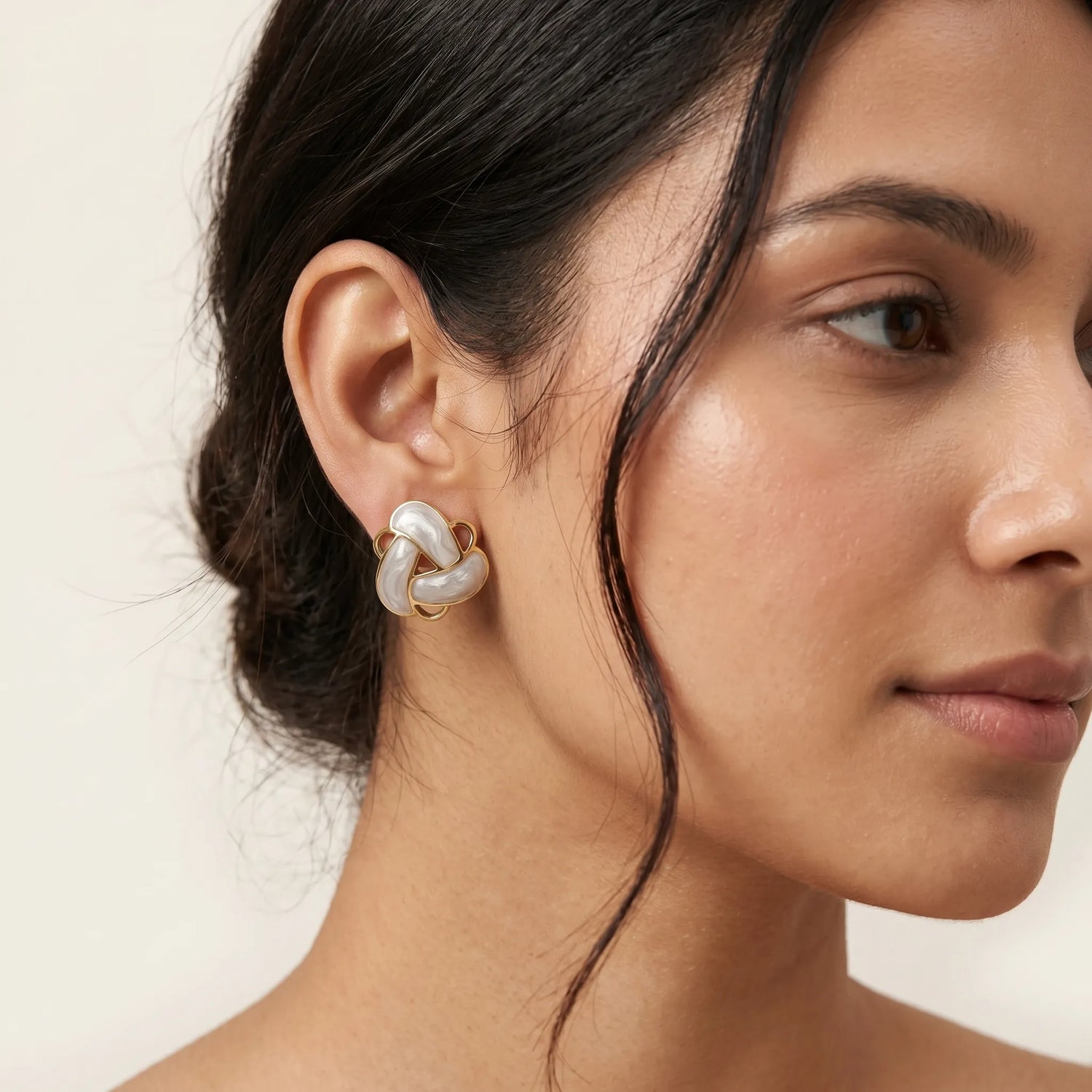 Pearl Knot Studs – 18K Gold Plated