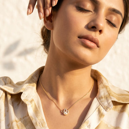 Pearl Swan Pendant Necklace – 18K Gold Plated