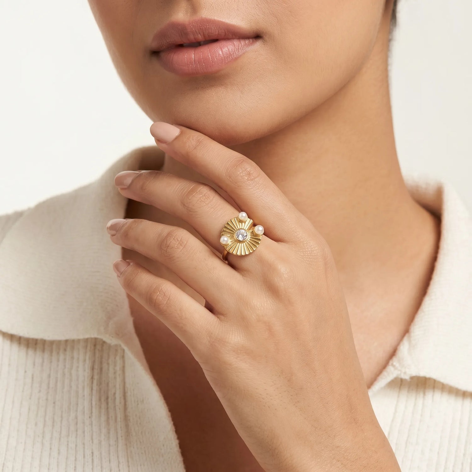 Radiant Sunburst Pearl Ring – 18K Gold Plated