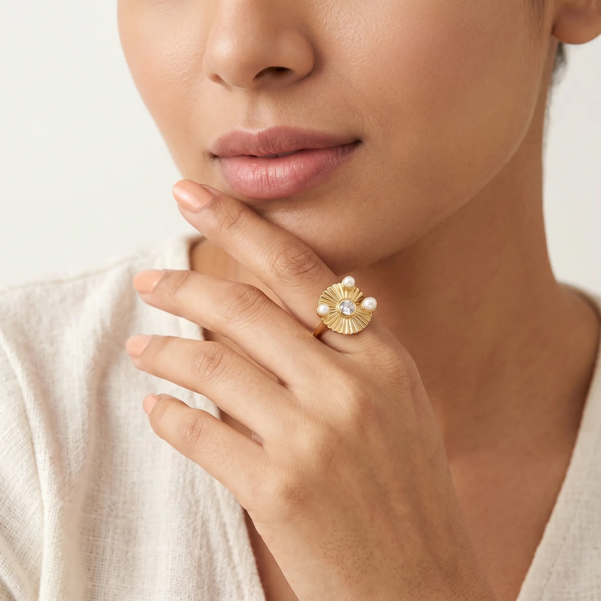 Radiant Sunburst Pearl Ring – 18K Gold Plated