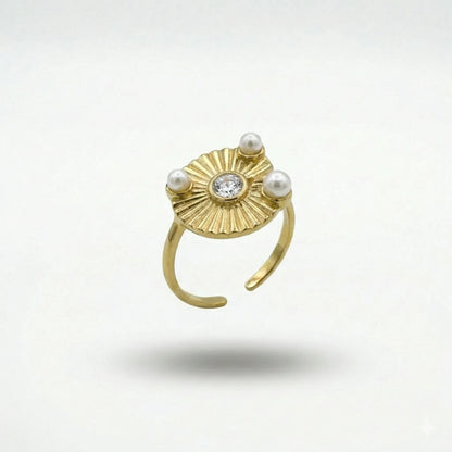 Radiant Sunburst Pearl Ring – 18K Gold Plated