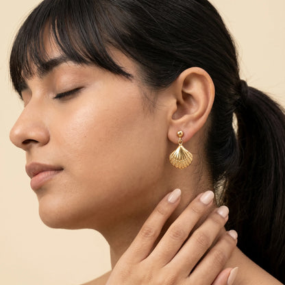 Scallop Shell Drop Earrings – 18K Gold Plated