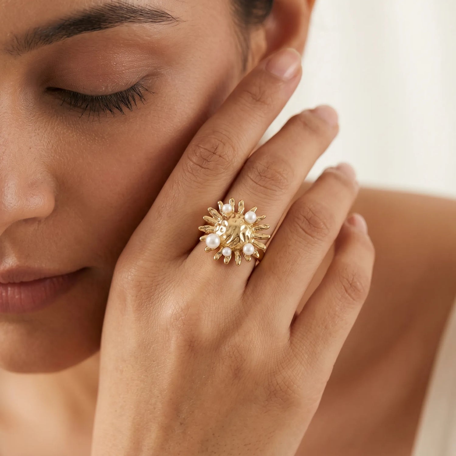 Sunburst Pearl Statement Ring - 18K Gold Plated Adjustable