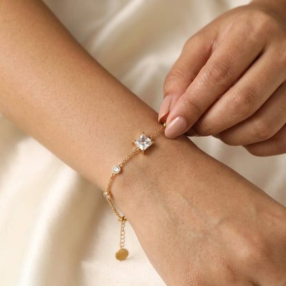 Triple Crystal Chain Bracelet – 18K PVD Gold Plated
