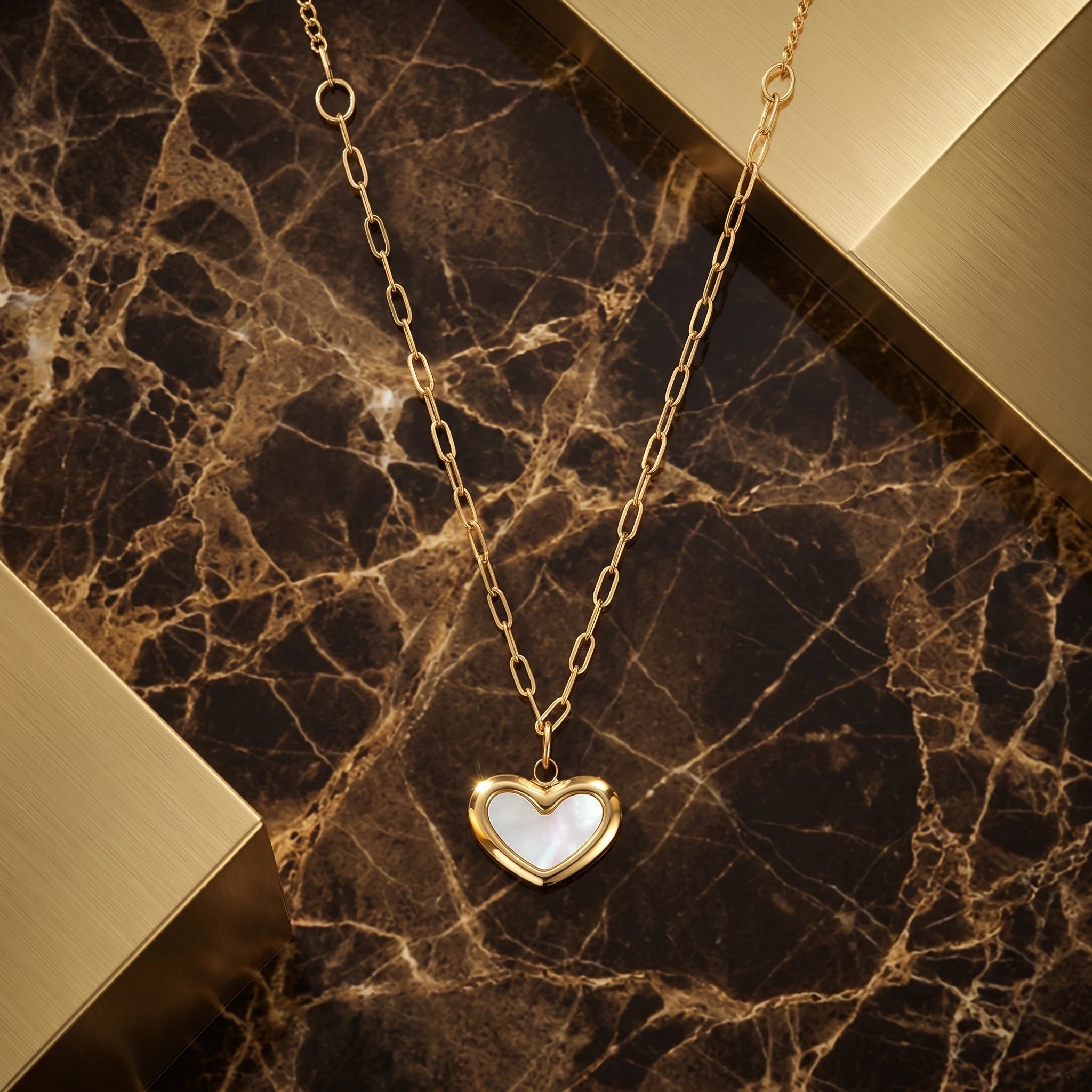 White Shell Heart Pendant Necklace – 18K PVD Gold Plated