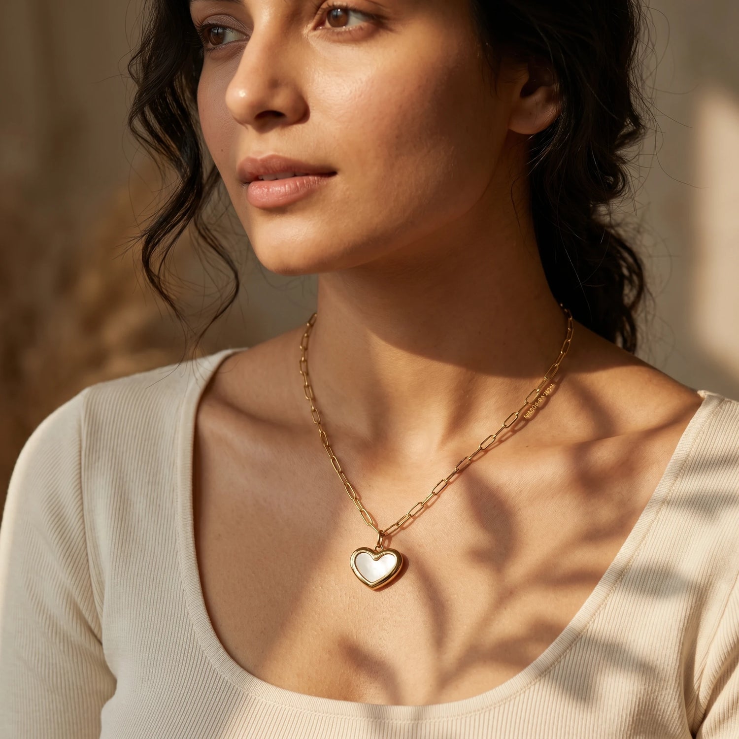 White Shell Heart Pendant Necklace – 18K PVD Gold Plated